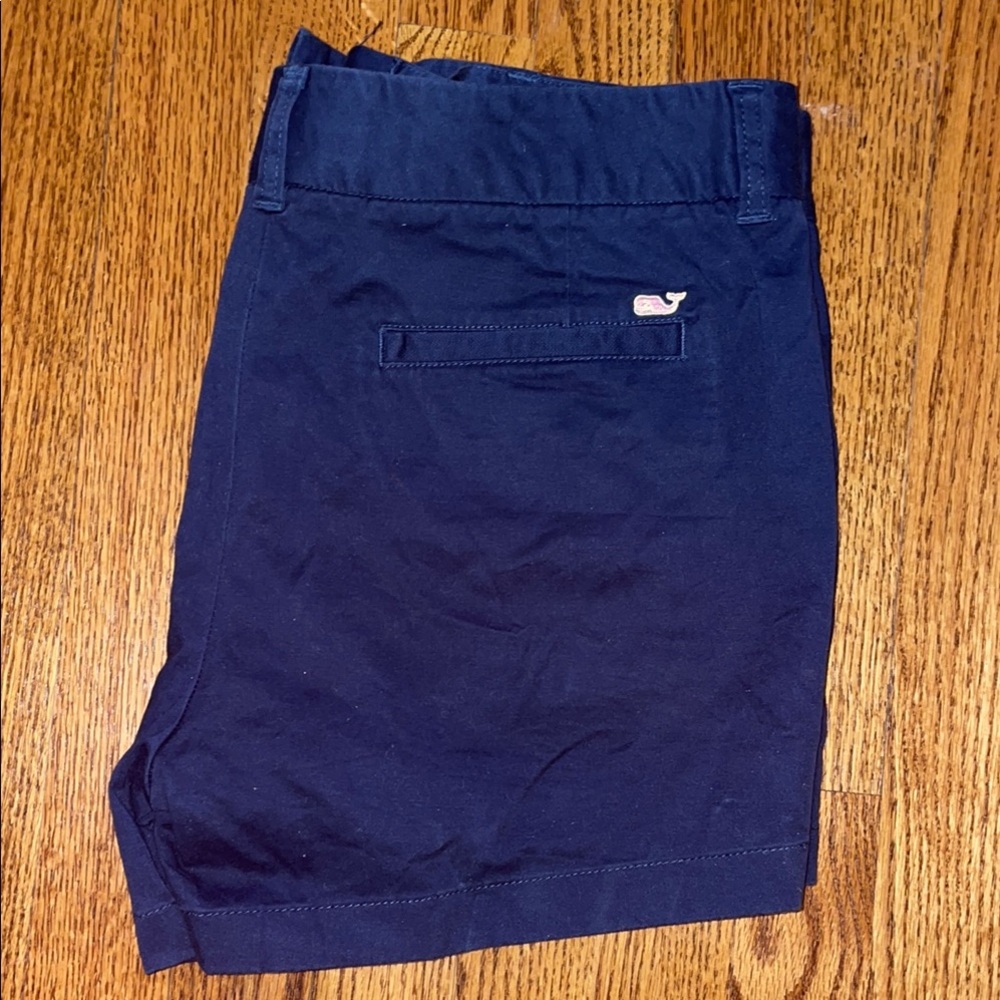 Vineyard Vines Navy Women Shorts size 8**